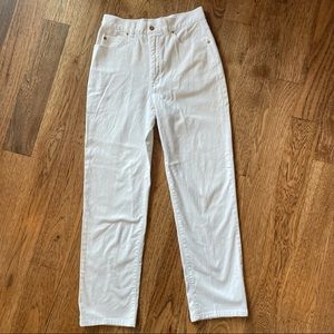 St. John Sport Women's White 5 Pocket Denim Jeans with Gold Hardware Size 8